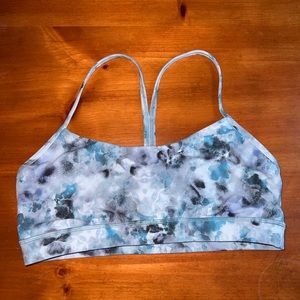 Lululemon Flow Y bra